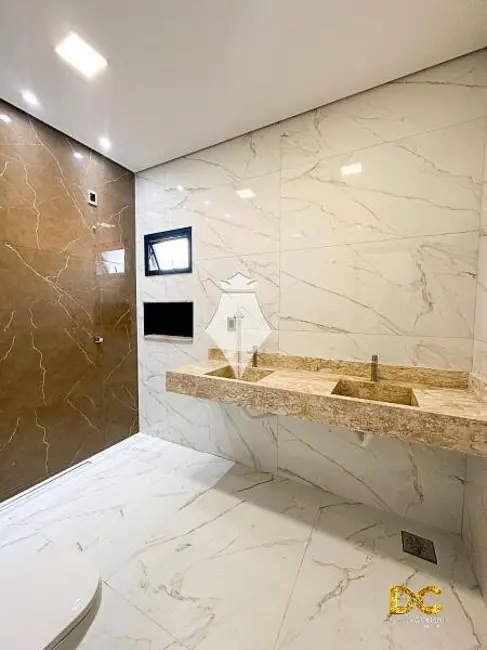 Casa de Condomínio com 3 quartos à venda, 222m2 em Cuiaba - MT - imagem 5 Foto 5 de Casa de Condomínio com 3 quartos à venda, 222m2 em Cuiaba - MT