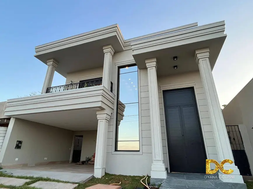 Casa de Condomínio com 3 quartos à venda, 306m2 em Petrópolis, Varzea Grande - MT - imagem 1 Foto 1 de Casa de Condomínio com 3 quartos à venda, 306m2 em Petrópolis, Varzea Grande - MT