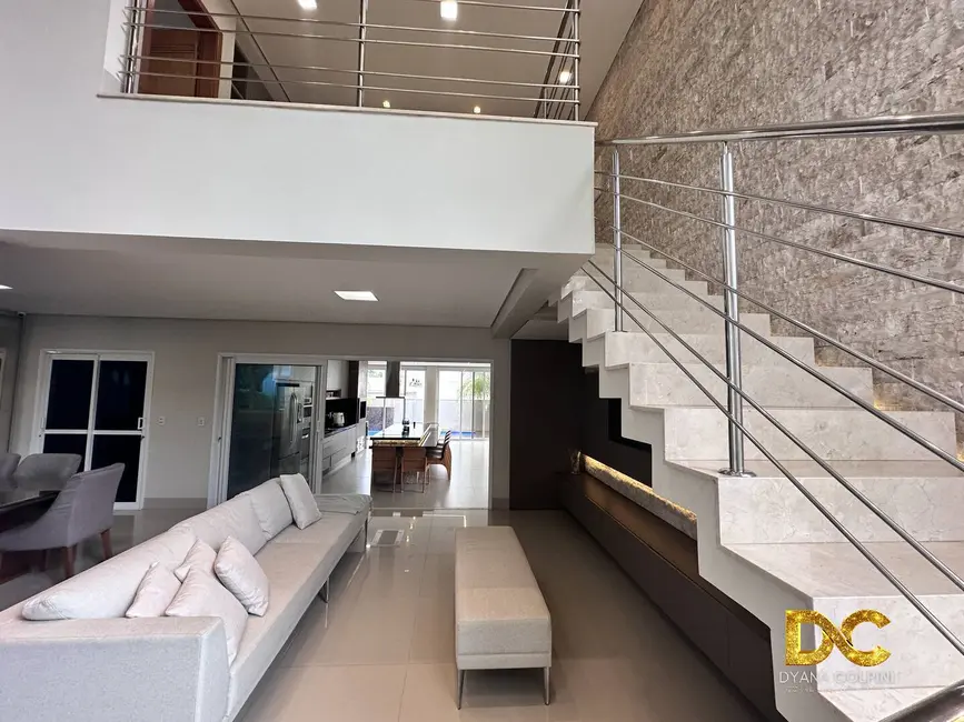 Casa de Condomínio com 3 quartos à venda, 325m2 em Jardim Imperial, Cuiaba - MT - imagem 6 Foto 6 de Casa de Condomínio com 3 quartos à venda, 325m2 em Jardim Imperial, Cuiaba - MT