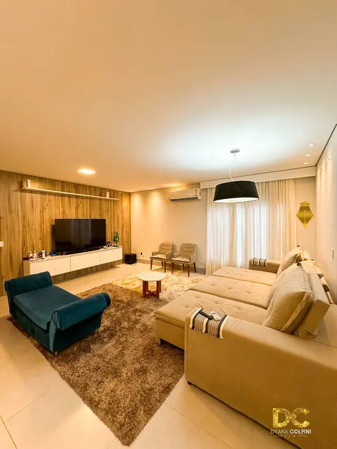 Casa de Condomínio com 3 quartos à venda, 220m2 em Ribeirão do Lipa, Cuiaba - MT - imagem 3 Foto 3 de Casa de Condomínio com 3 quartos à venda, 220m2 em Ribeirão do Lipa, Cuiaba - MT