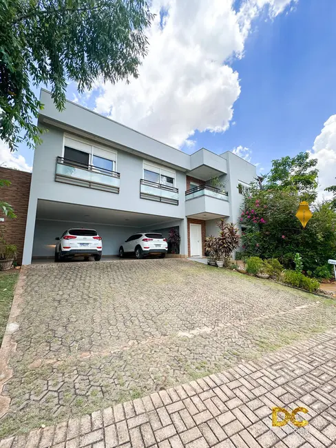 Casa de Condomínio com 4 quartos à venda, 452m2 em Jardim Itália, Cuiaba - MT - imagem 1 Foto 1 de Casa de Condomínio com 4 quartos à venda, 452m2 em Jardim Itália, Cuiaba - MT