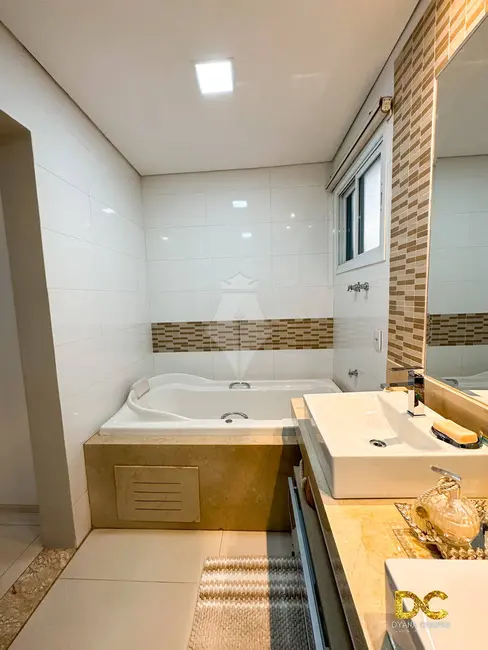 Casa de Condomínio com 4 quartos à venda, 338m2 em Jardim Itália, Cuiaba - MT - imagem 7 Foto 7 de Casa de Condomínio com 4 quartos à venda, 338m2 em Jardim Itália, Cuiaba - MT