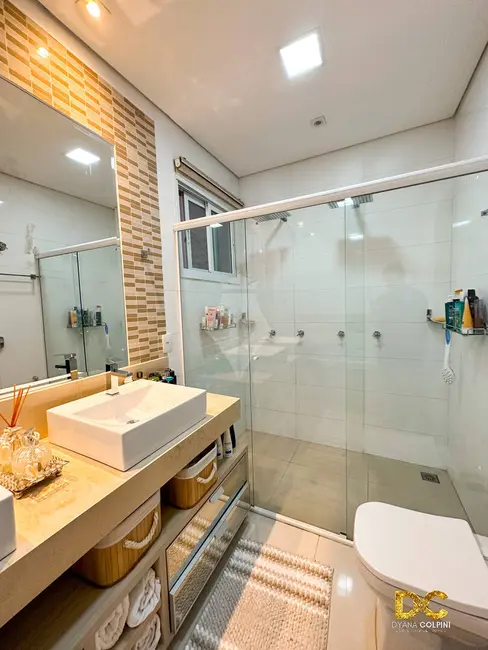 Casa de Condomínio com 4 quartos à venda, 338m2 em Jardim Itália, Cuiaba - MT - imagem 6 Foto 6 de Casa de Condomínio com 4 quartos à venda, 338m2 em Jardim Itália, Cuiaba - MT