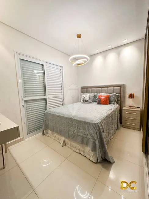 Casa de Condomínio com 4 quartos à venda, 338m2 em Jardim Itália, Cuiaba - MT - imagem 4 Foto 4 de Casa de Condomínio com 4 quartos à venda, 338m2 em Jardim Itália, Cuiaba - MT