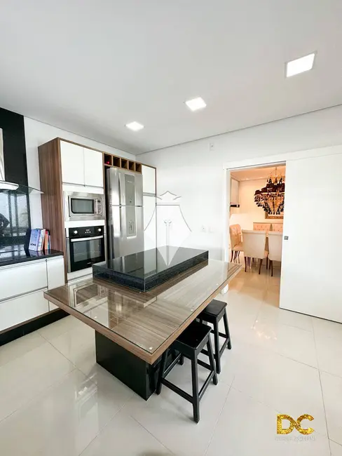 Foto 4 de Casa de Condomínio com 4 quartos à venda, 329m2 em Jardim Itália, Cuiaba - MT