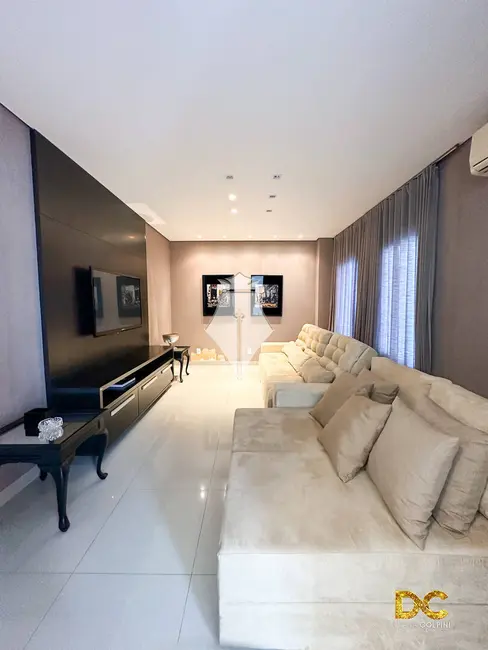 Foto 7 de Casa de Condomínio com 4 quartos à venda, 329m2 em Jardim Itália, Cuiaba - MT