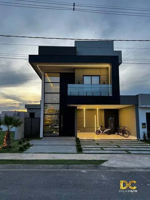 Foto 1 de Casa de Condomínio com 3 quartos à venda, 225m2 em Cuiaba - MT