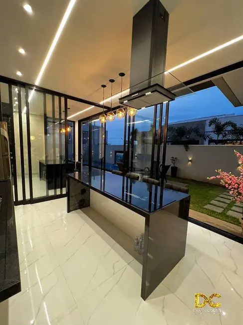 Casa de Condomínio com 3 quartos à venda, 225m2 em Cuiaba - MT - imagem 9 Foto 9 de Casa de Condomínio com 3 quartos à venda, 225m2 em Cuiaba - MT