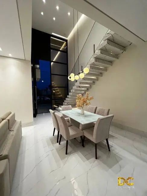 Casa de Condomínio com 3 quartos à venda, 225m2 em Cuiaba - MT - imagem 5 Foto 5 de Casa de Condomínio com 3 quartos à venda, 225m2 em Cuiaba - MT