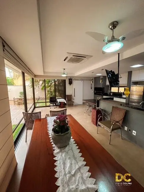 Casa de Condomínio com 4 quartos à venda, 474m2 em Jardim Itália, Cuiaba - MT - imagem 4 Foto 4 de Casa de Condomínio com 4 quartos à venda, 474m2 em Jardim Itália, Cuiaba - MT