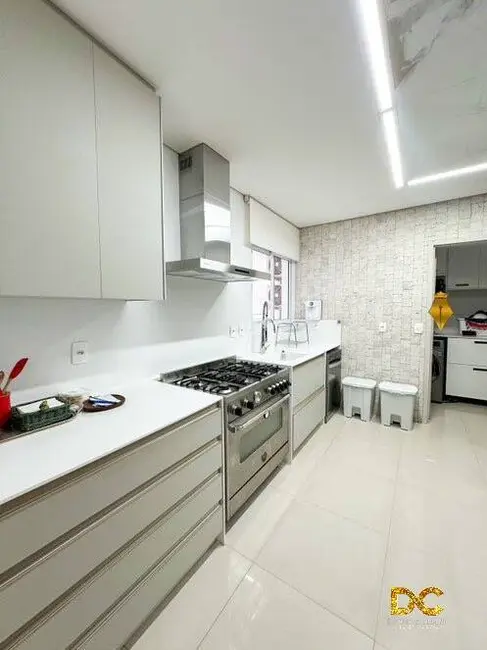 Apartamento com 3 quartos à venda, 170m2 em Duque de Caxias, Cuiaba - MT - imagem 6 Foto 6 de Apartamento com 3 quartos à venda, 170m2 em Duque de Caxias, Cuiaba - MT