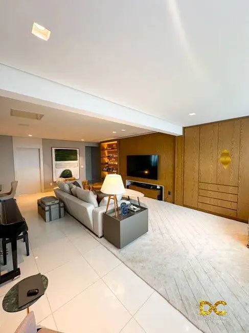 Apartamento com 3 quartos à venda, 170m2 em Duque de Caxias, Cuiaba - MT - imagem 3 Foto 3 de Apartamento com 3 quartos à venda, 170m2 em Duque de Caxias, Cuiaba - MT