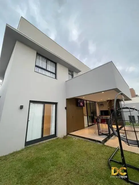 Casa de Condomínio com 3 quartos à venda, 224m2 em Ribeirão do Lipa, Cuiaba - MT - imagem 8 Foto 8 de Casa de Condomínio com 3 quartos à venda, 224m2 em Ribeirão do Lipa, Cuiaba - MT