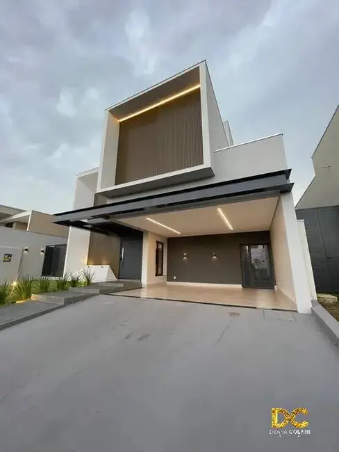 Foto 1 de Casa de Condomínio com 3 quartos à venda, 224m2 em Ribeirão do Lipa, Cuiaba - MT