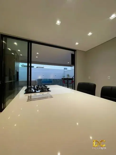 Casa de Condomínio com 3 quartos à venda, 224m2 em Ribeirão do Lipa, Cuiaba - MT - imagem 5 Foto 5 de Casa de Condomínio com 3 quartos à venda, 224m2 em Ribeirão do Lipa, Cuiaba - MT