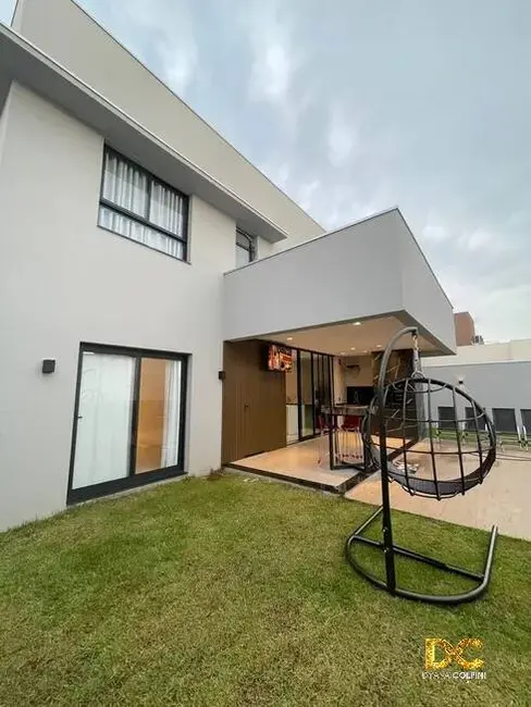 Casa de Condomínio com 3 quartos à venda, 224m2 em Ribeirão do Lipa, Cuiaba - MT - imagem 6 Foto 6 de Casa de Condomínio com 3 quartos à venda, 224m2 em Ribeirão do Lipa, Cuiaba - MT