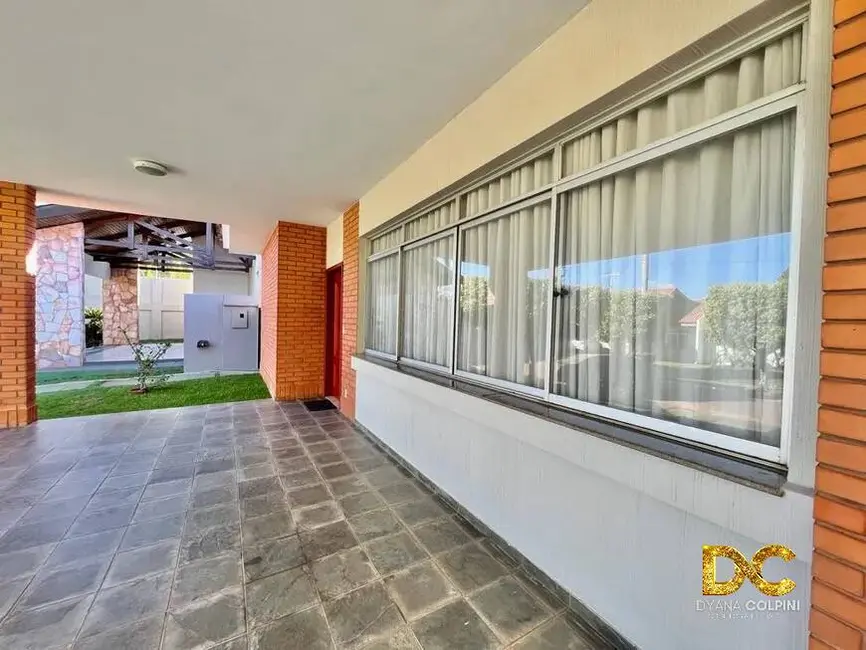 Casa de Condomínio com 3 quartos à venda, 212m2 em Jardim Itália, Cuiaba - MT - imagem 8 Foto 8 de Casa de Condomínio com 3 quartos à venda, 212m2 em Jardim Itália, Cuiaba - MT