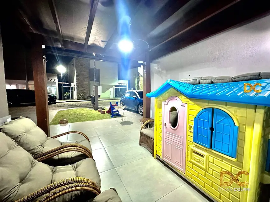 Casa de Condomínio com 4 quartos à venda, 180m2 em Varzea Grande - MT - imagem 6 Foto 6 de Casa de Condomínio com 4 quartos à venda, 180m2 em Varzea Grande - MT