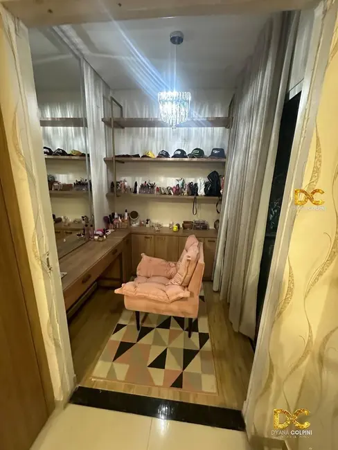 Casa de Condomínio com 4 quartos à venda, 180m2 em Varzea Grande - MT - imagem 8 Foto 8 de Casa de Condomínio com 4 quartos à venda, 180m2 em Varzea Grande - MT