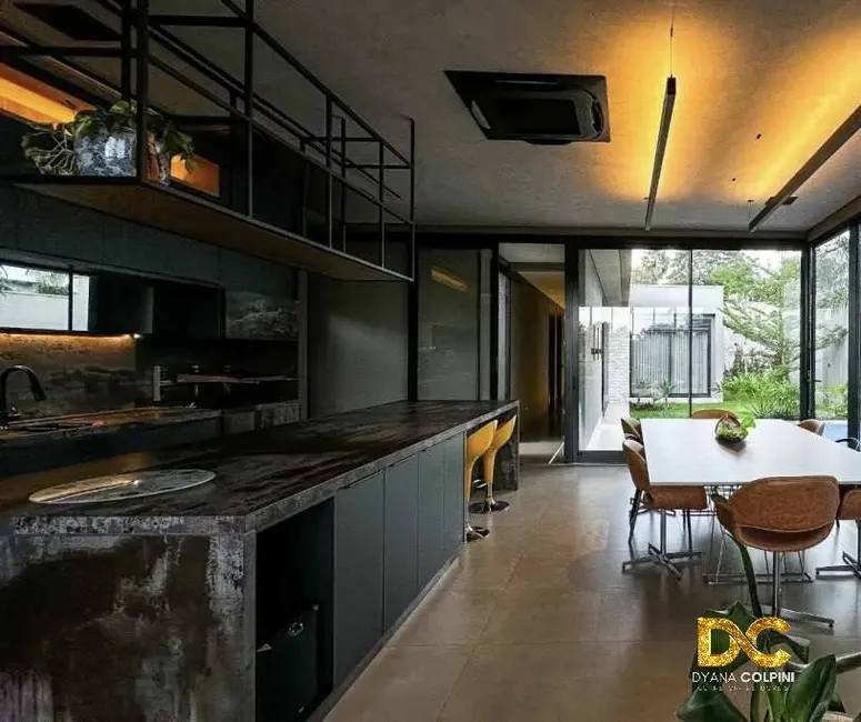 Casa de Condomínio com 4 quartos à venda, 371m2 em Ribeirão do Lipa, Cuiaba - MT - imagem 7 Foto 7 de Casa de Condomínio com 4 quartos à venda, 371m2 em Ribeirão do Lipa, Cuiaba - MT