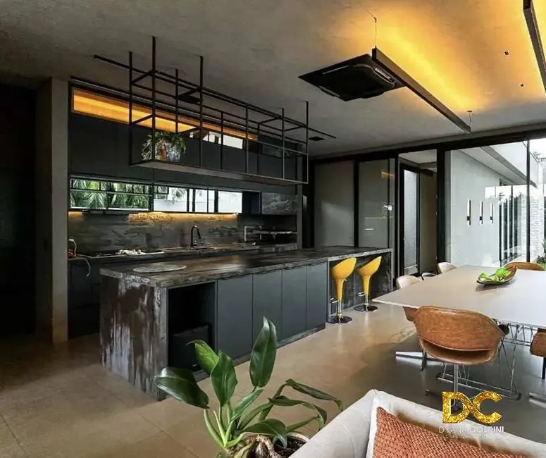 Casa de Condomínio com 4 quartos à venda, 371m2 em Ribeirão do Lipa, Cuiaba - MT - imagem 3 Foto 3 de Casa de Condomínio com 4 quartos à venda, 371m2 em Ribeirão do Lipa, Cuiaba - MT