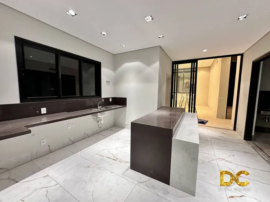 Casa de Condomínio com 4 quartos à venda, 283m2 em Santa Rosa, Cuiaba - MT - imagem 6 Foto 6 de Casa de Condomínio com 4 quartos à venda, 283m2 em Santa Rosa, Cuiaba - MT