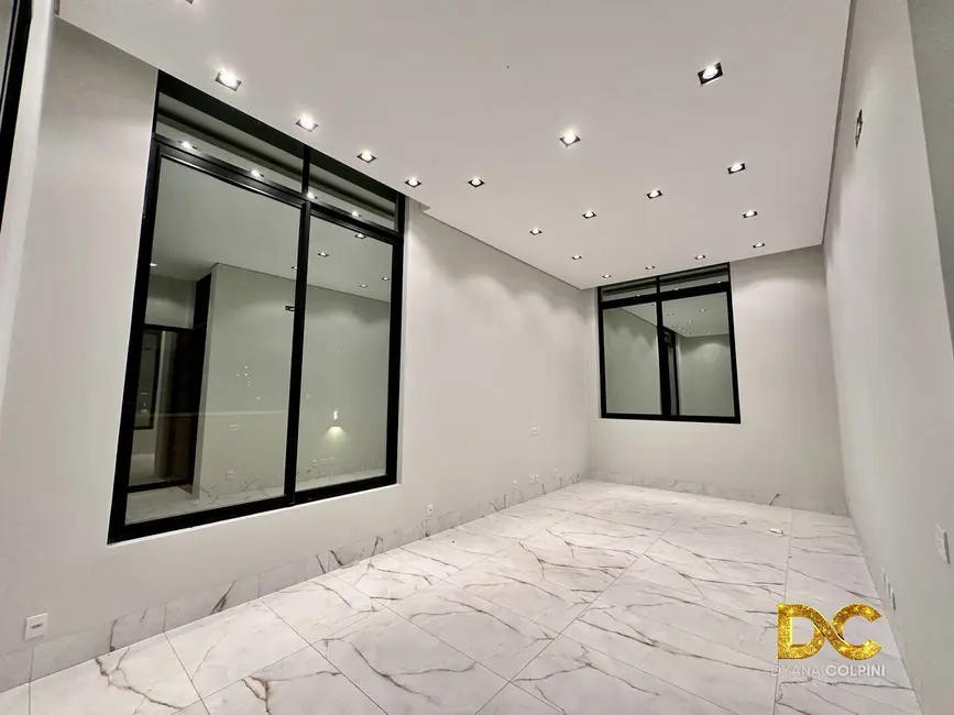 Casa de Condomínio com 4 quartos à venda, 283m2 em Santa Rosa, Cuiaba - MT - imagem 2 Foto 2 de Casa de Condomínio com 4 quartos à venda, 283m2 em Santa Rosa, Cuiaba - MT