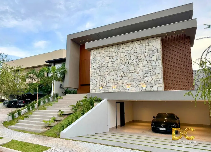 Foto 1 de Casa de Condomínio com 3 quartos à venda, 329m2 em Santa Rosa, Cuiaba - MT