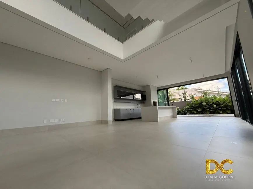 Casa de Condomínio com 4 quartos à venda, 419m2 em Condomínio Florais Cuiabá Residencial, Cuiaba - MT - imagem 4 Foto 4 de Casa de Condomínio com 4 quartos à venda, 419m2 em Condomínio Florais Cuiabá Residencial, Cuiaba - MT