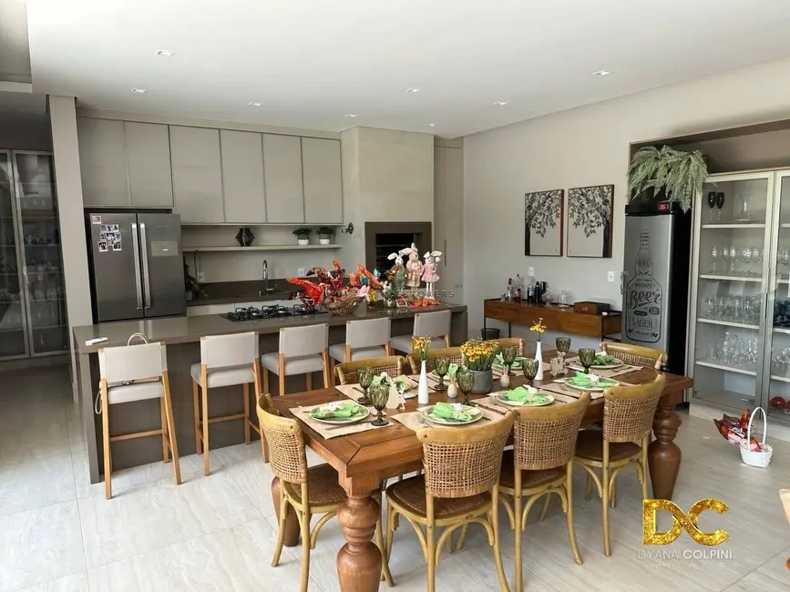 Foto 4 de Casa de Condomínio com 4 quartos à venda, 540m2 em Ribeirão do Lipa, Cuiaba - MT