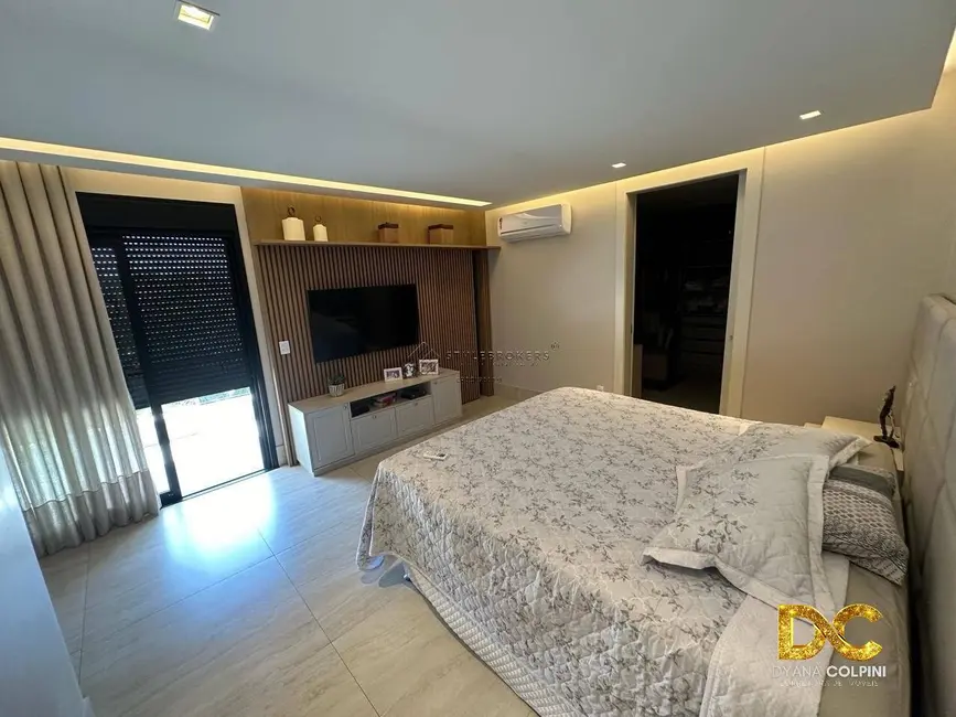 Foto 7 de Casa de Condomínio com 4 quartos à venda, 540m2 em Ribeirão do Lipa, Cuiaba - MT