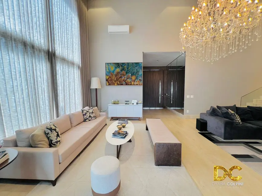 Foto 3 de Casa de Condomínio com 4 quartos à venda, 342m2 em Ribeirão do Lipa, Cuiaba - MT