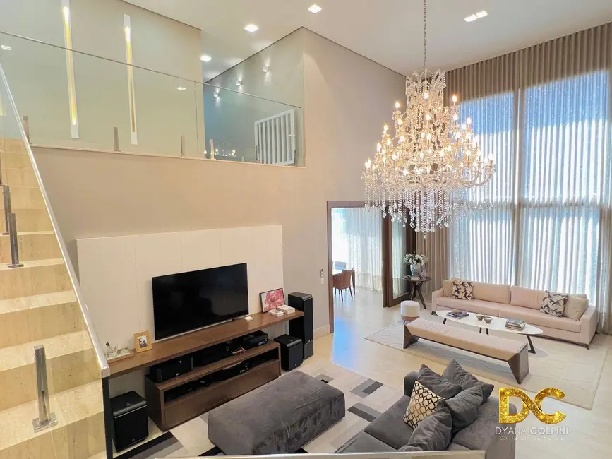 Foto 2 de Casa de Condomínio com 4 quartos à venda, 342m2 em Ribeirão do Lipa, Cuiaba - MT