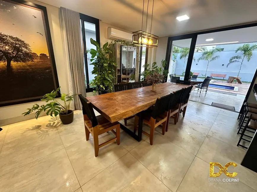 Casa de Condomínio com 5 quartos à venda e para alugar, 343m2 em Jardim Itália, Cuiaba - MT - imagem 7 Foto 7 de Casa de Condomínio com 5 quartos à venda e para alugar, 343m2 em Jardim Itália, Cuiaba - MT