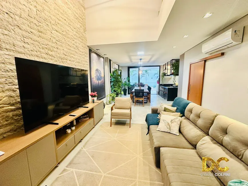 Casa de Condomínio com 5 quartos à venda e para alugar, 343m2 em Jardim Itália, Cuiaba - MT - imagem 3 Foto 3 de Casa de Condomínio com 5 quartos à venda e para alugar, 343m2 em Jardim Itália, Cuiaba - MT