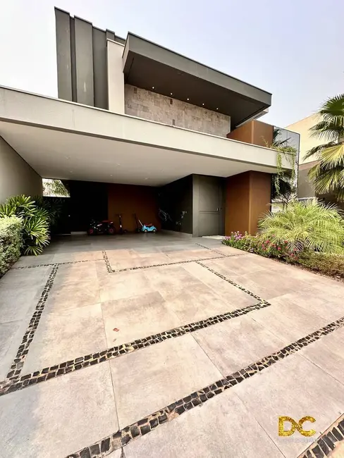 Foto 2 de Casa de Condomínio com 3 quartos à venda, 240m2 em Ribeirão do Lipa, Cuiaba - MT