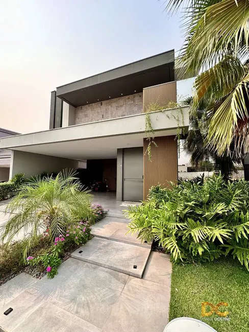 Foto 5 de Casa de Condomínio com 3 quartos à venda, 240m2 em Ribeirão do Lipa, Cuiaba - MT