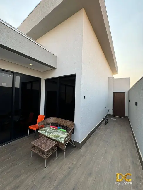 Casa de Condomínio com 3 quartos à venda, 127m2 em Ribeirão do Lipa, Cuiaba - MT - imagem 9 Foto 9 de Casa de Condomínio com 3 quartos à venda, 127m2 em Ribeirão do Lipa, Cuiaba - MT