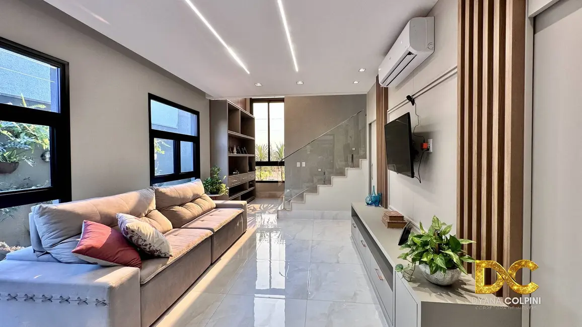 Casa de Condomínio com 3 quartos à venda, 232m2 em Cuiaba - MT - imagem 6 Foto 6 de Casa de Condomínio com 3 quartos à venda, 232m2 em Cuiaba - MT