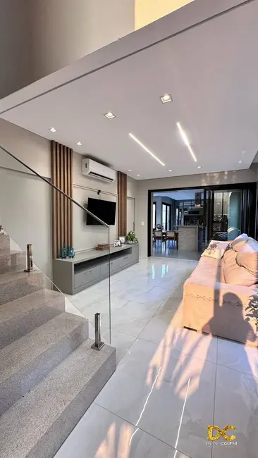 Casa de Condomínio com 3 quartos à venda, 232m2 em Cuiaba - MT - imagem 5 Foto 5 de Casa de Condomínio com 3 quartos à venda, 232m2 em Cuiaba - MT