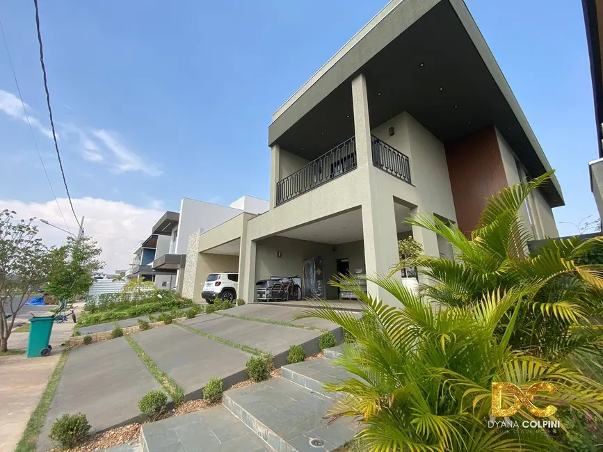 Foto 1 de Casa de Condomínio com 4 quartos à venda, 264m2 em Cuiaba - MT
