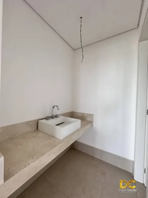 Apartamento com 5 quartos à venda, 441m2 em Jardim Florianópolis, Cuiaba - MT - imagem 6 Foto 6 de Apartamento com 5 quartos à venda, 441m2 em Jardim Florianópolis, Cuiaba - MT