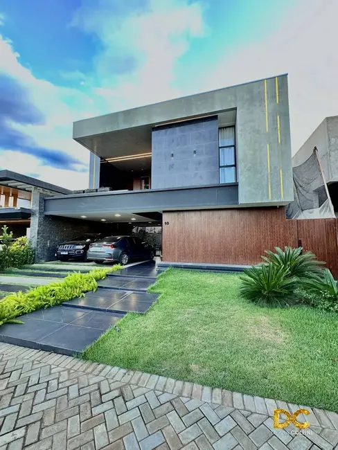 Casa de Condomínio com 3 quartos à venda, 463m2 em Cuiaba - MT - imagem 1 Foto 1 de Casa de Condomínio com 3 quartos à venda, 463m2 em Cuiaba - MT