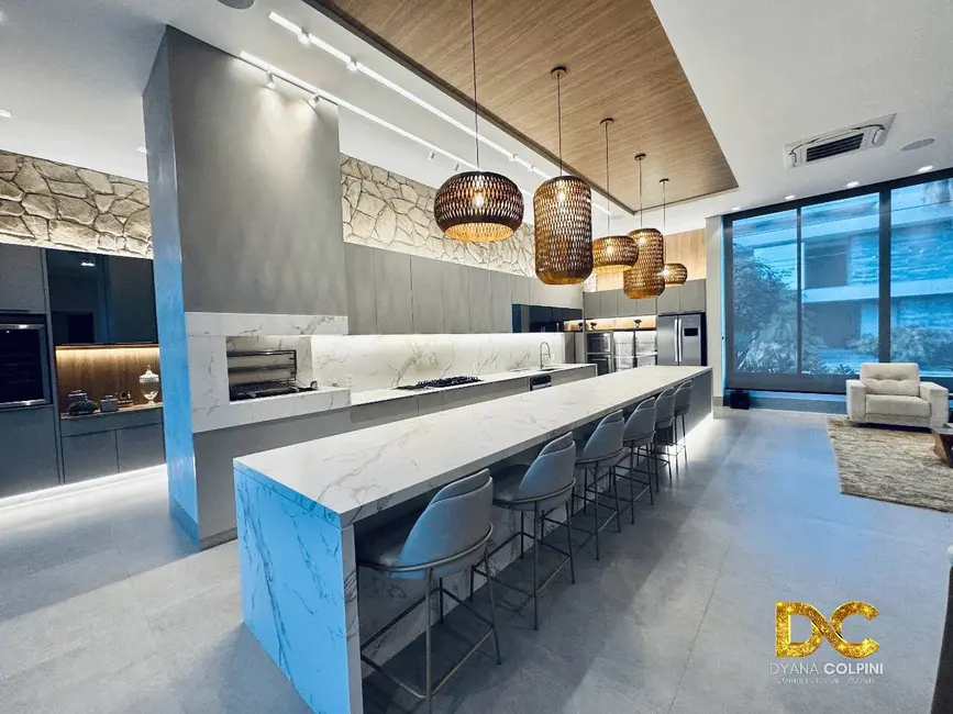 Casa de Condomínio com 4 quartos à venda, 540m2 em Condomínio Florais Cuiabá Residencial, Cuiaba - MT - imagem 2 Foto 2 de Casa de Condomínio com 4 quartos à venda, 540m2 em Condomínio Florais Cuiabá Residencial, Cuiaba - MT