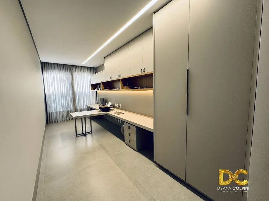 Casa de Condomínio com 4 quartos à venda, 540m2 em Condomínio Florais Cuiabá Residencial, Cuiaba - MT - imagem 7 Foto 7 de Casa de Condomínio com 4 quartos à venda, 540m2 em Condomínio Florais Cuiabá Residencial, Cuiaba - MT