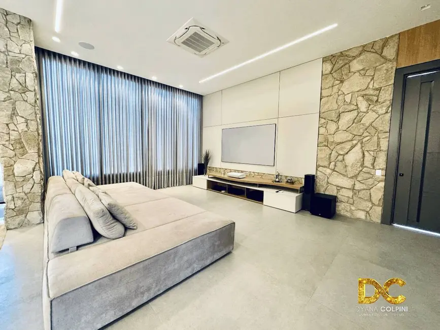 Casa de Condomínio com 4 quartos à venda, 540m2 em Condomínio Florais Cuiabá Residencial, Cuiaba - MT - imagem 4 Foto 4 de Casa de Condomínio com 4 quartos à venda, 540m2 em Condomínio Florais Cuiabá Residencial, Cuiaba - MT