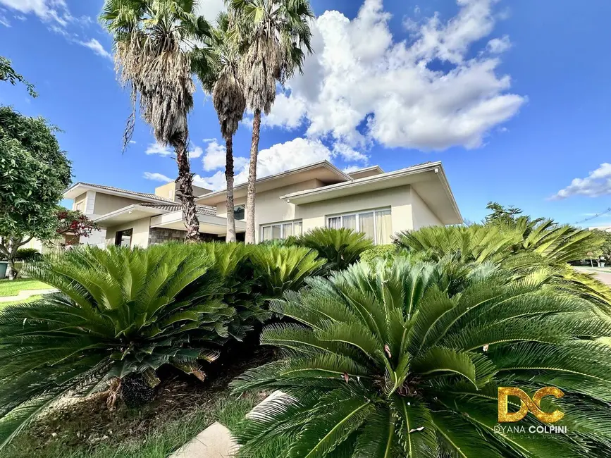Casa de Condomínio com 4 quartos à venda, 522m2 em Ribeirão do Lipa, Cuiaba - MT - imagem 3 Foto 3 de Casa de Condomínio com 4 quartos à venda, 522m2 em Ribeirão do Lipa, Cuiaba - MT