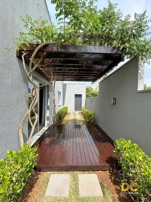 Foto 7 de Casa de Condomínio com 3 quartos à venda, 243m2 em Condomínio Florais Cuiabá Residencial, Cuiaba - MT