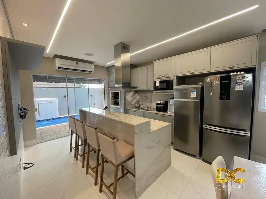 Foto 4 de Casa de Condomínio com 3 quartos à venda, 176m2 em Cuiaba - MT