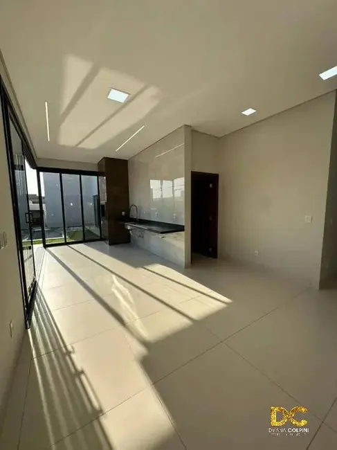 Foto 2 de Casa de Condomínio com 3 quartos à venda, 175m2 em Cuiaba - MT